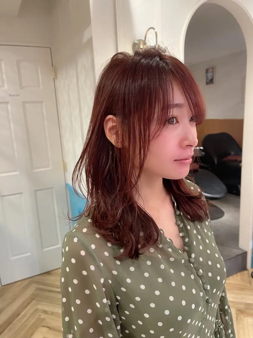 セミロング カラー パーマ レイヤーカット Londideal 高橋ヒロシのヘアスタイル