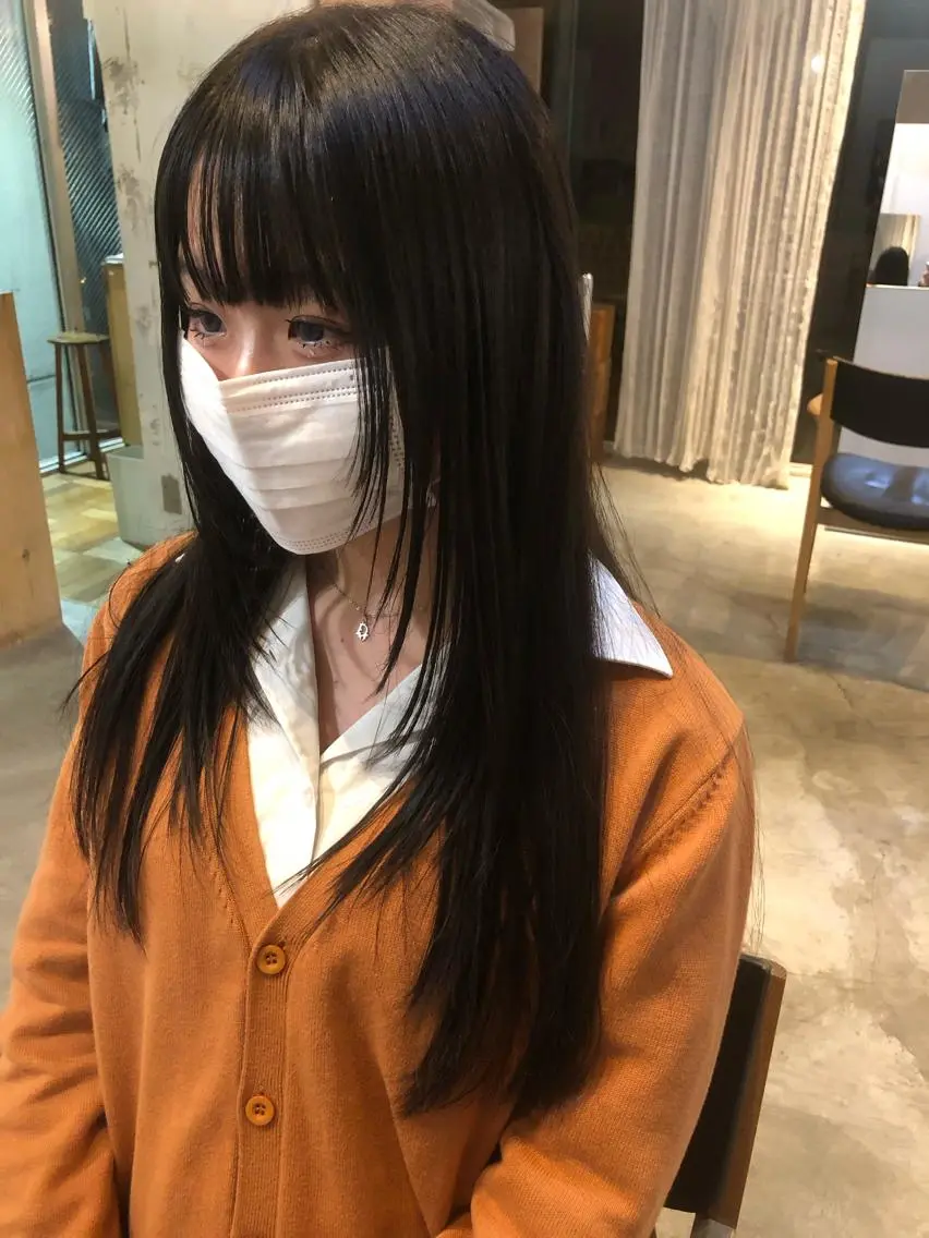 ロング 顔まわりレイヤー レイヤーカット 竹内 絢香のヘアスタイル