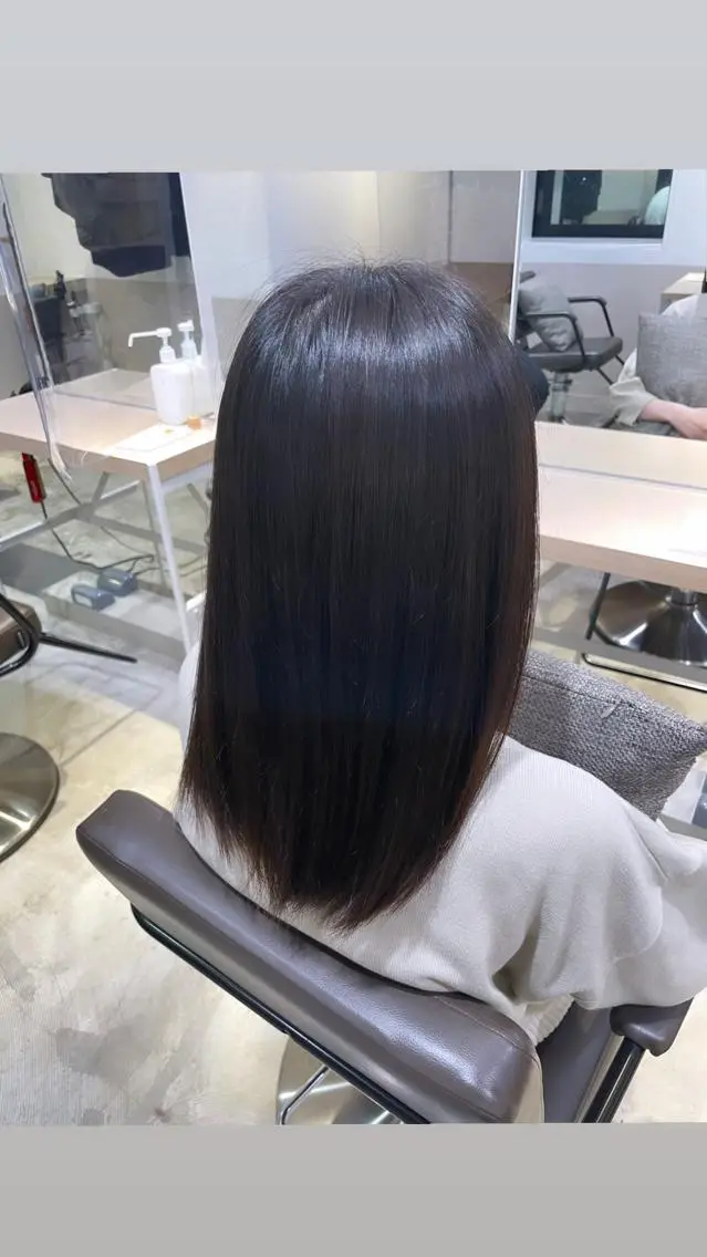 セミロング トリートメント 表参道レイヤーカット 髪質改善山岸季生のヘアスタイル