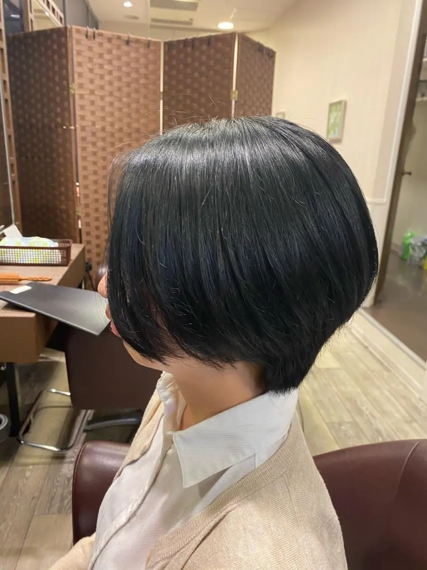 ショート ショートヘア 吉田 茜のヘアスタイル