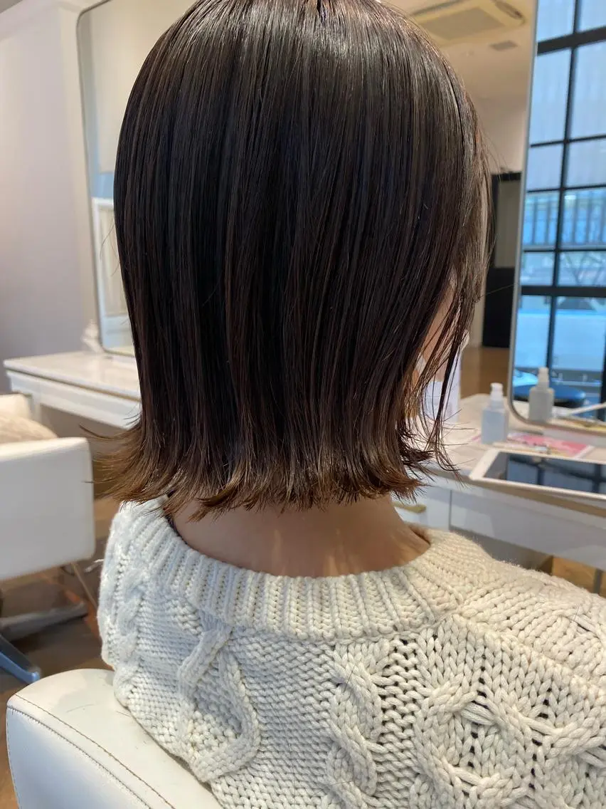 ショート ボブ 外ハネヘア 増井 彩乃のヘアスタイル