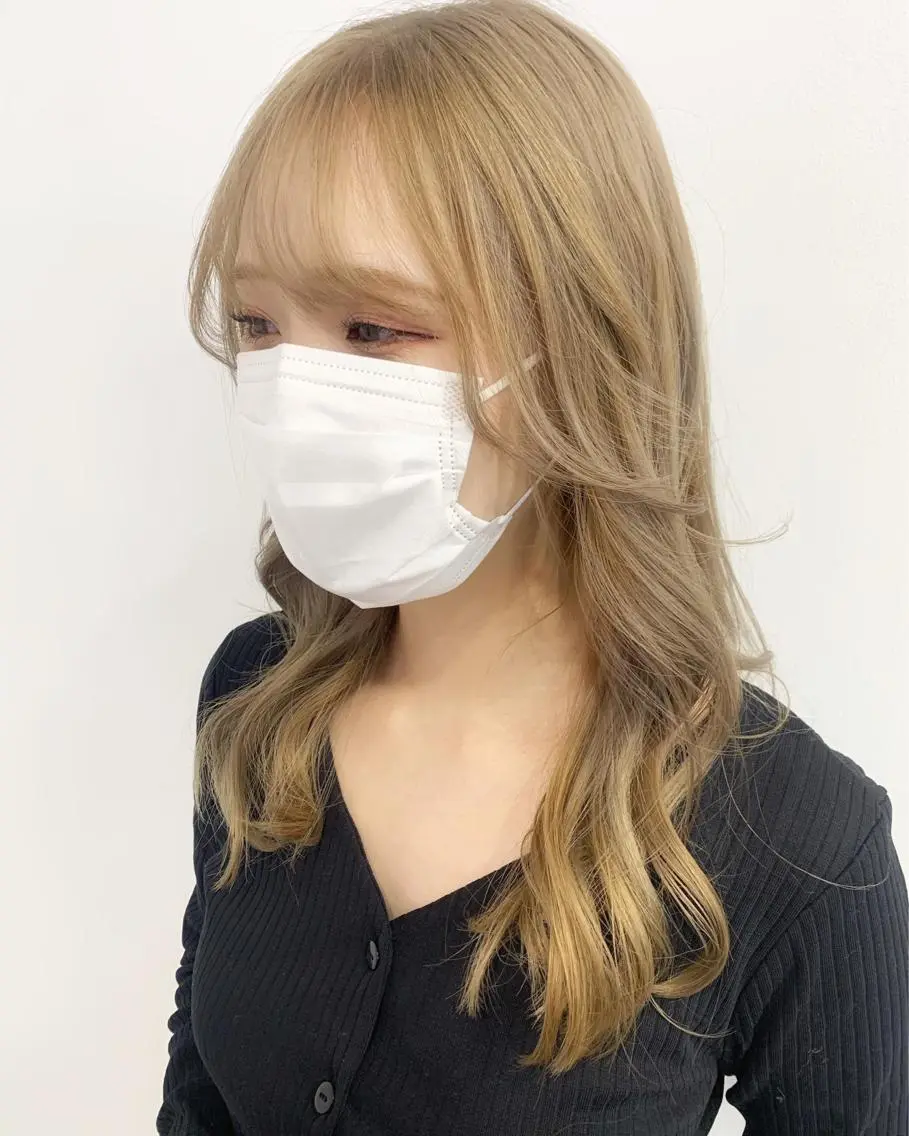 ミディアム カラー ヘアアレンジ ブロンド ホワイトブロンド 🍒暖色✖️レイヤー ／Haruna🍒のヘアスタイル