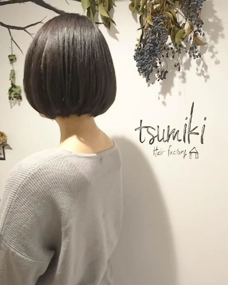 ショート カラー ショートボブ 透明感カラー ネイビーカラー ボブ ショートヘア 30.40代大人 ショート✨️井上雄輝のヘアスタイル