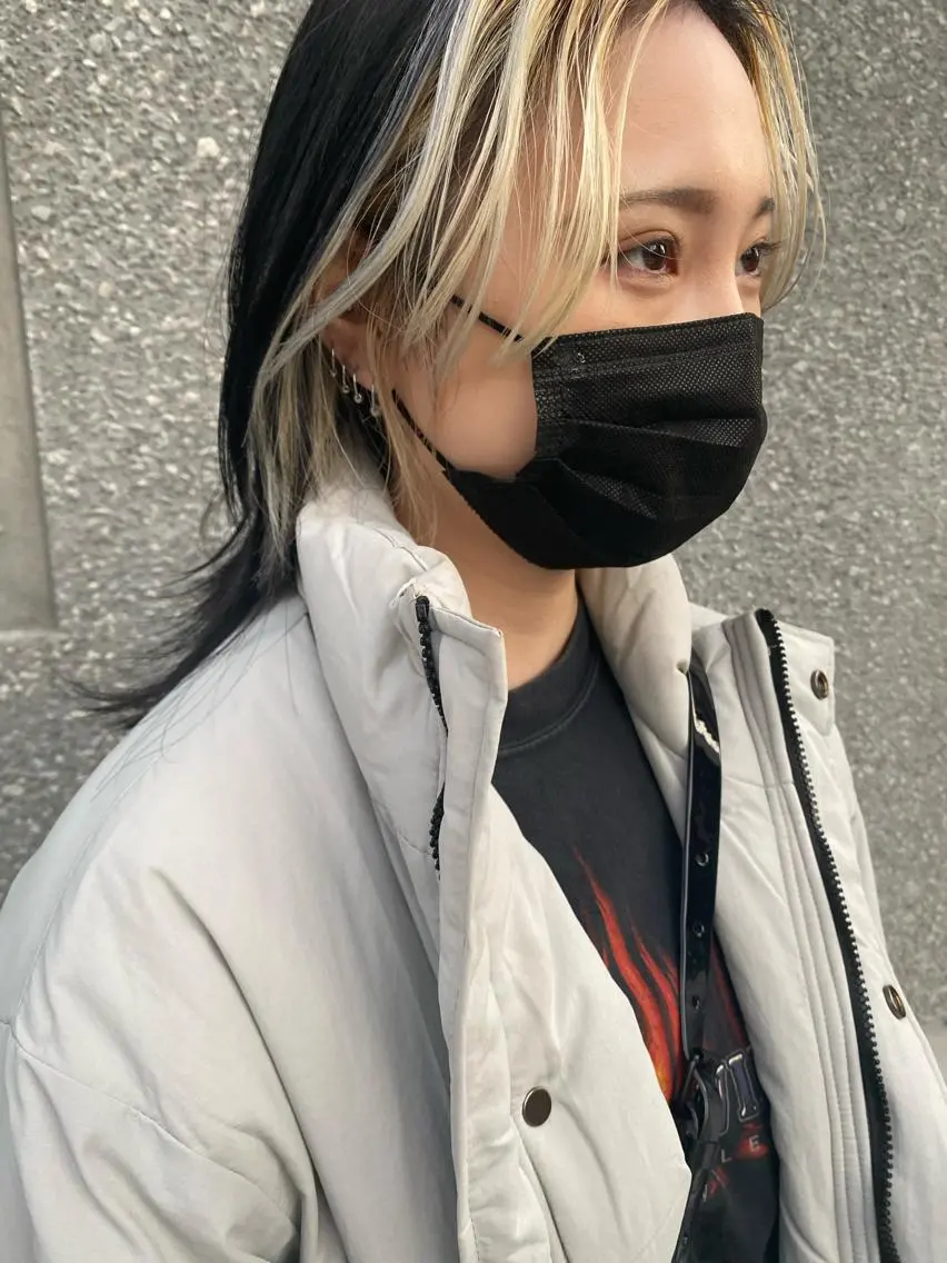 カラー デザインカラー サトウ ナナのヘアスタイル