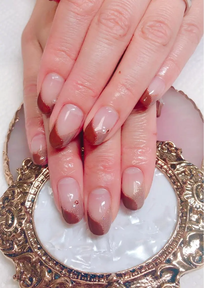 ネイル ハンドネイル CROWN プライベートサロンのネイルデザイン