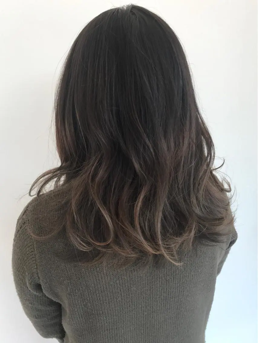 ミディアム カラー カット ヘアカラー 湯浅 了一のヘアスタイル