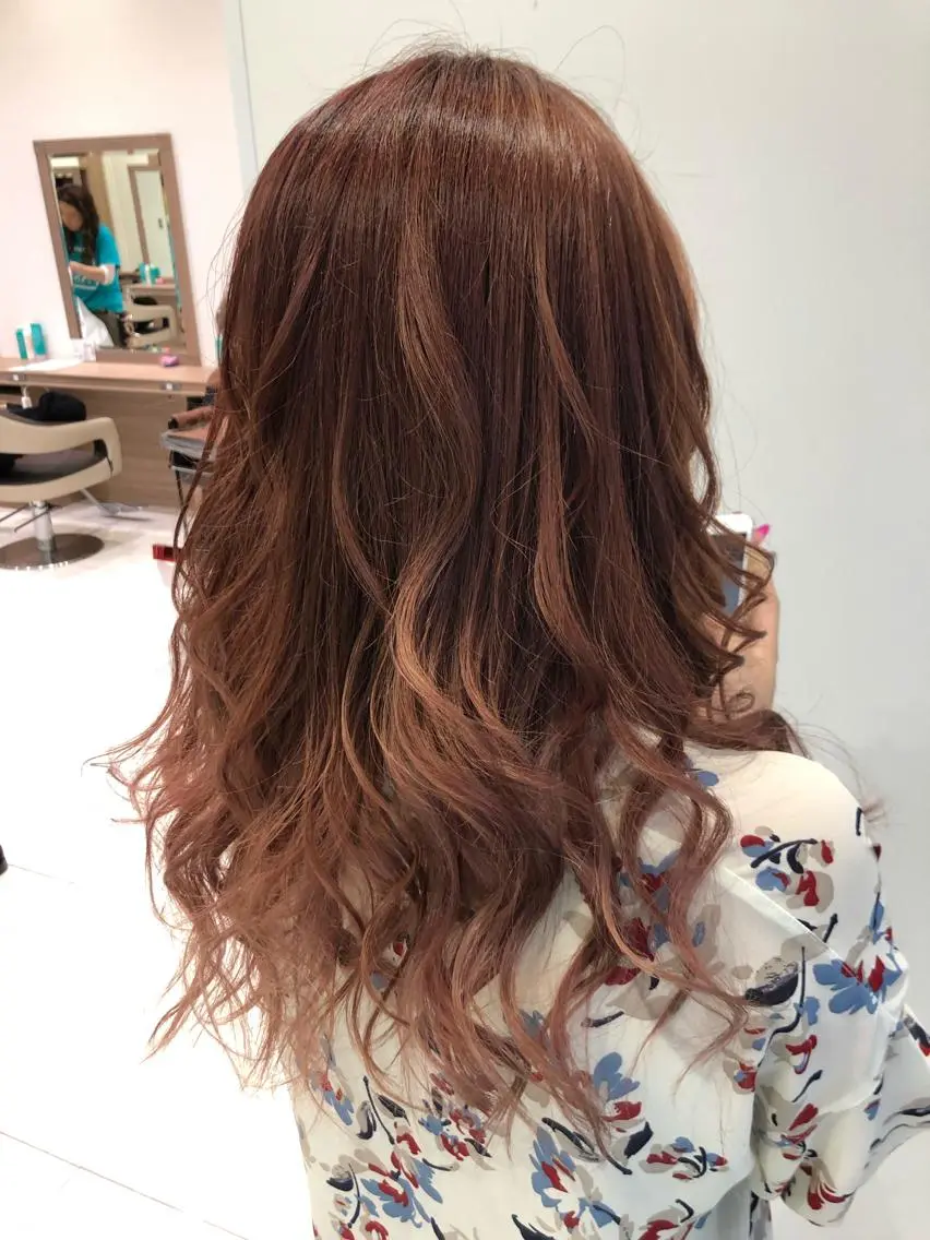 ロング カラー ピンクカラー ヘアカラー トリートメント 宮林　努 / Ash 日野店のヘアスタイル