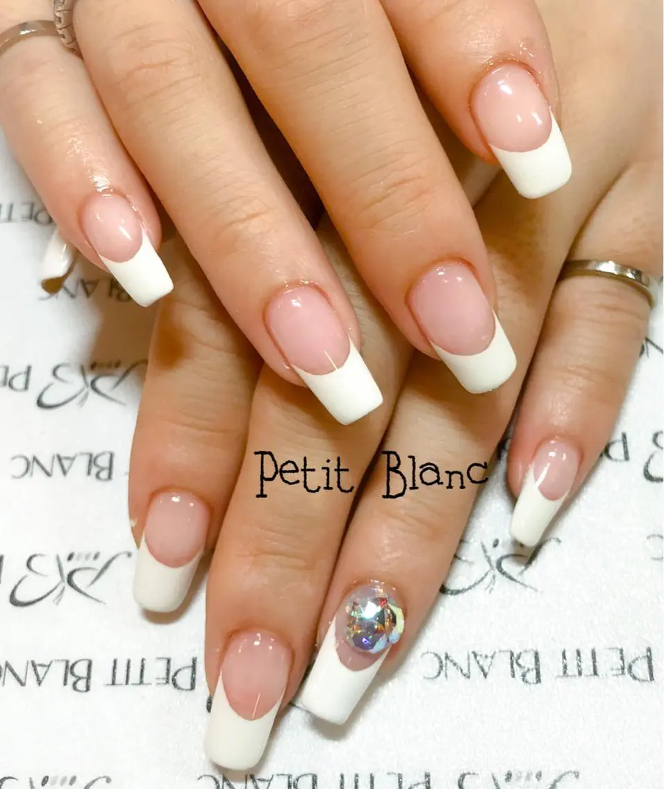 ネイル フレンチネイル PetitBlanc KAZUKIのネイルデザイン