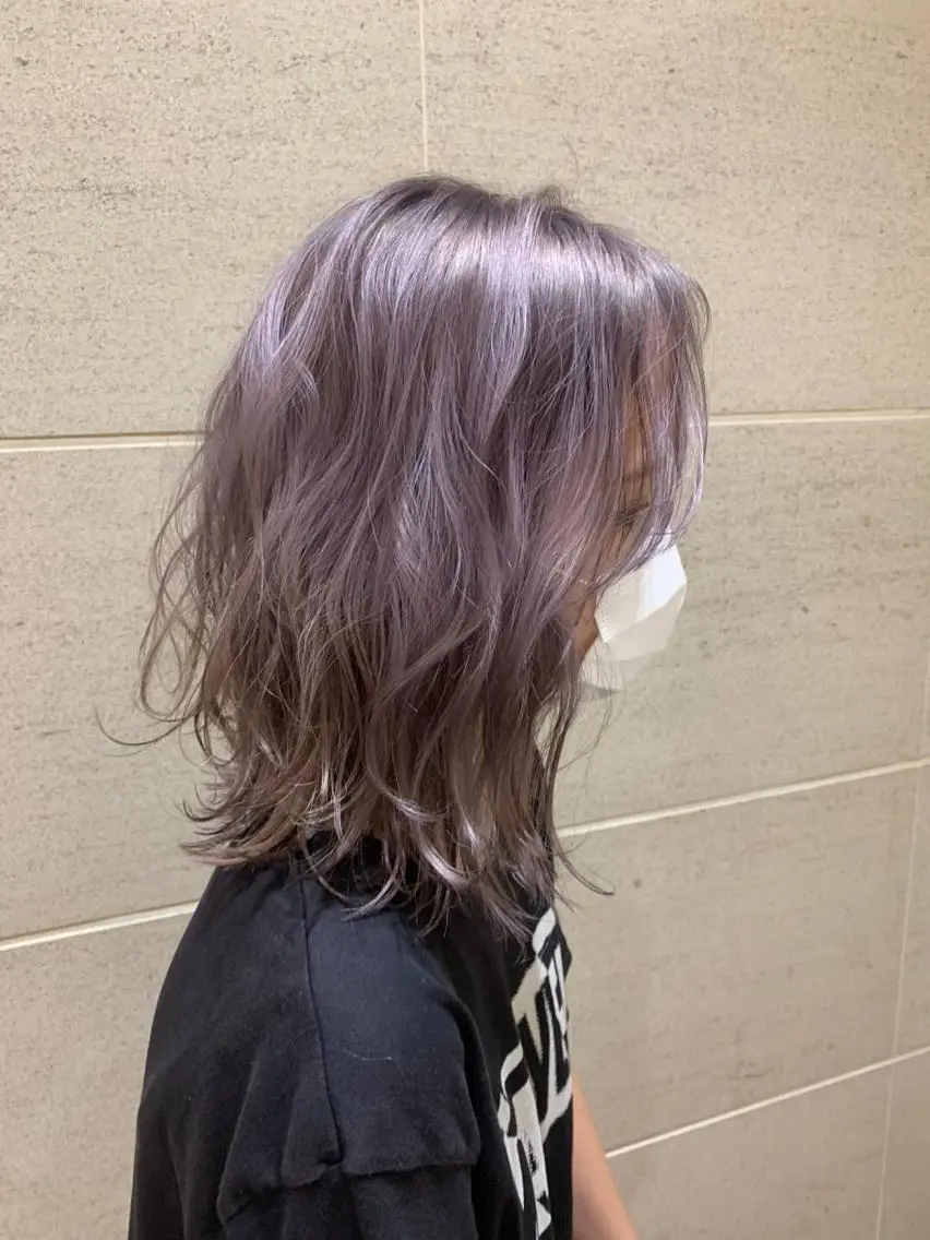 ミディアム カラー ハイライトカラーなら 川嶋宏旭 栄 矢場町のヘアスタイル