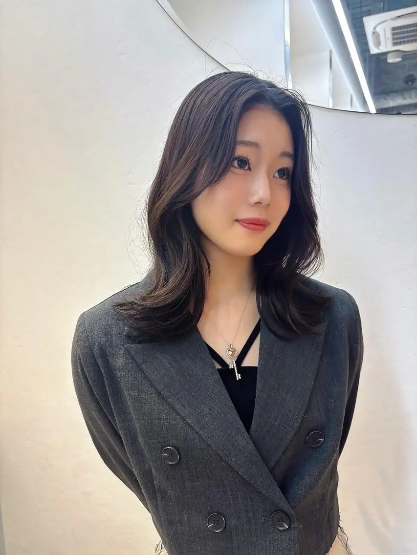 ロング ボブ ハイライト 髪質改善 韓国風ヘア レイヤーカット .5 by soleil 小松店のヘアスタイル