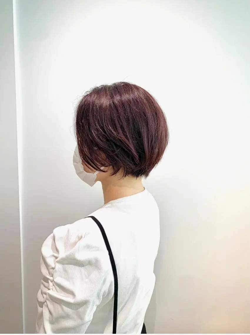 ミディアム カラー ショートボブ パープルカラー ボブ 透明感カラー ボブ 髪と心を整える美容師のヘアスタイル