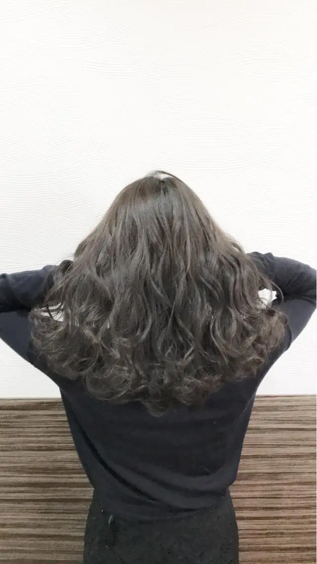 セミロング カラー ブルーカラー ブルージュ カラー特化型サロン #SUP.のヘアスタイル