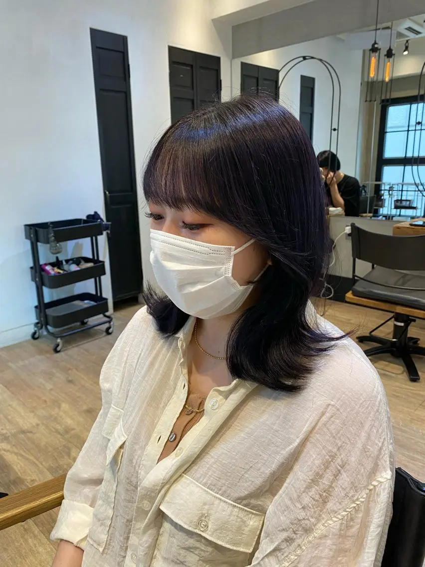 セミロング パープルカラー くびれヘア カット ヘアカラー トリートメント 新宿/顔周りカット +レイヤー＝しずく♩のヘアスタイル
