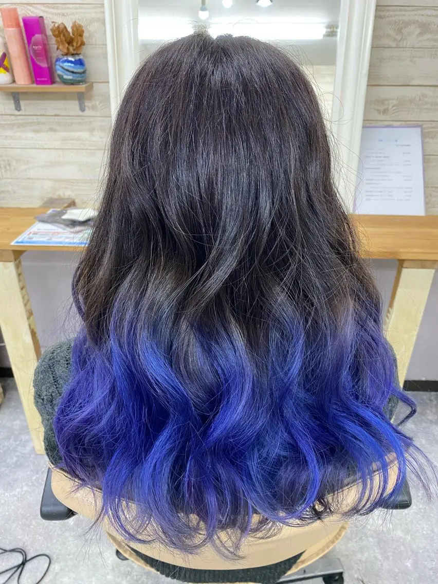 ロング カラー ブルーカラー ブルーバイオレット バイオレットカラー Monica RIEのヘアスタイル