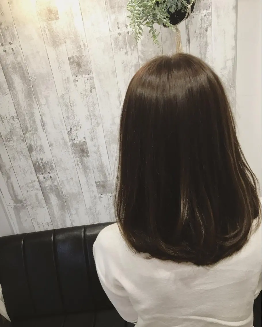 ミディアム カラー ベージュカラー 透明感カラー ミルクティーベージュ カット ヘアカラー トリートメント 田室 和幸のヘアスタイル