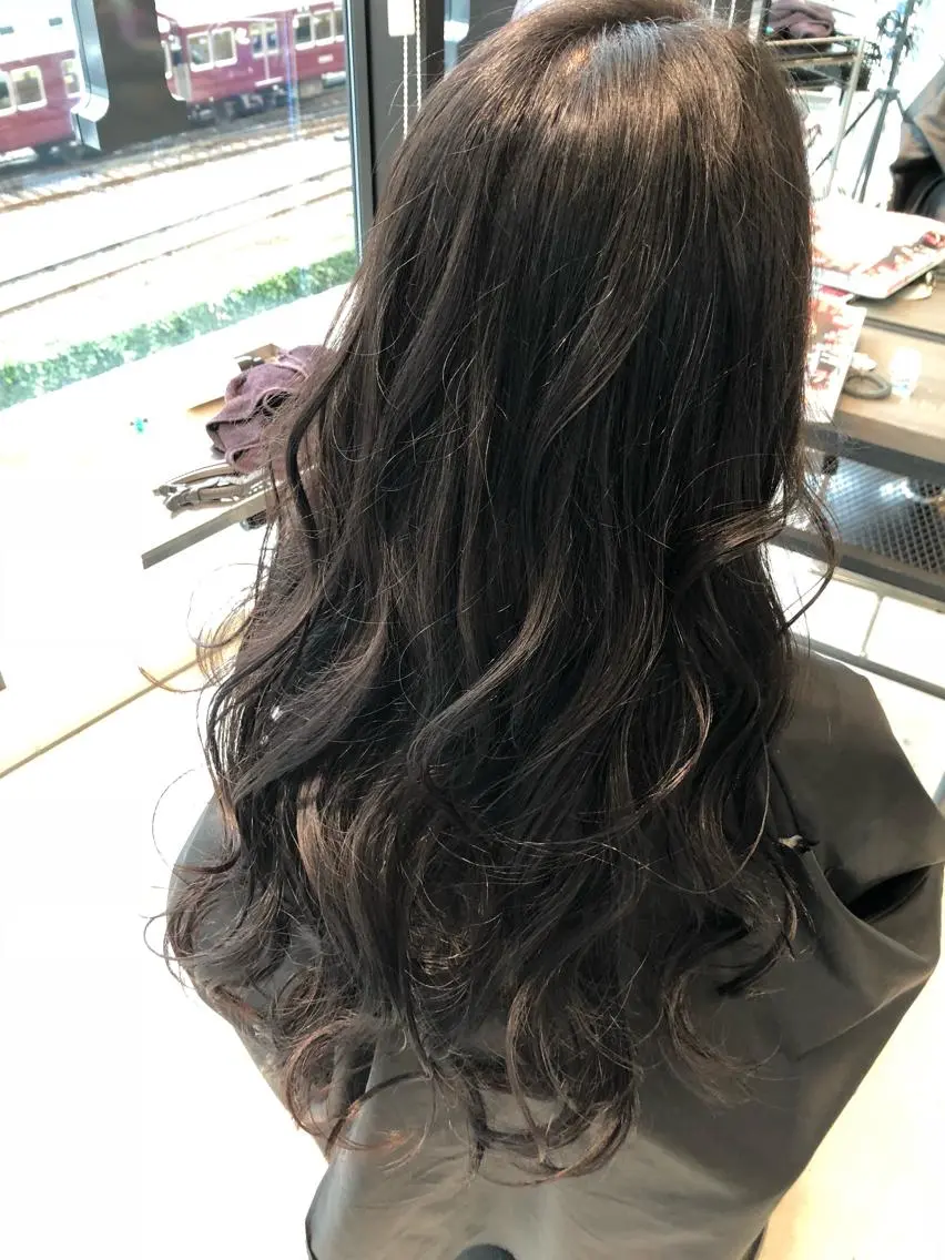ロング カラー 韓国レイヤー×艶髪 ハイトーンRyukiのヘアスタイル