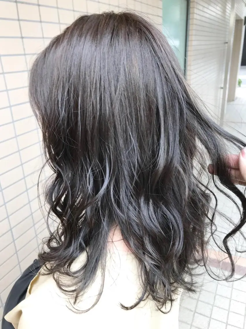 セミロング カラー ブリーチ 透明感カラー グレージュ ブリーチなしカラー オリーブグレージュ 赤み消し韓国ヘア レイヤー縮毛🤍渡邉のヘアスタイル