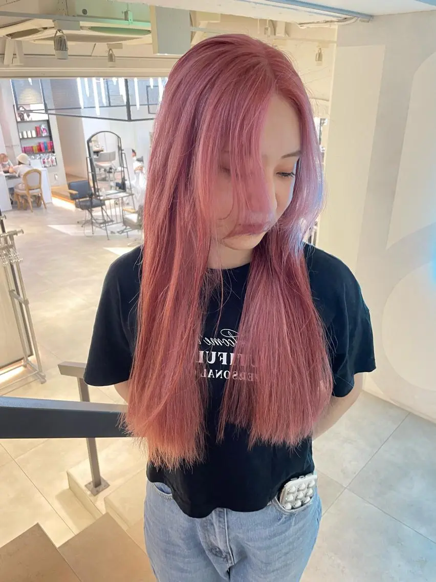 ロング カラー ピンクカラー パープルカラー センターパート/カラ ーメッシュ📍ユリのヘアスタイル