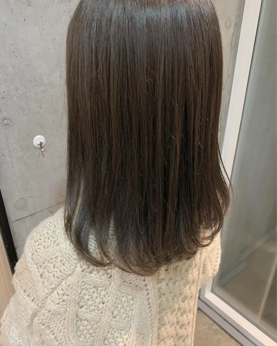 セミロング カラー アッシュ ベージュカラー 透明感カラー マンツーマン×半個室 まちだきょうすけのヘアスタイル