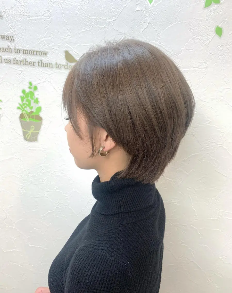 ショート カラー 菅沼 まみのヘアスタイル