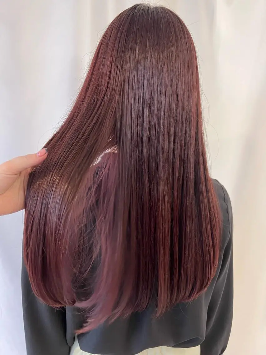 カラー ヘアカラー トリートメント 鵜澤 華乃音のヘアスタイル
