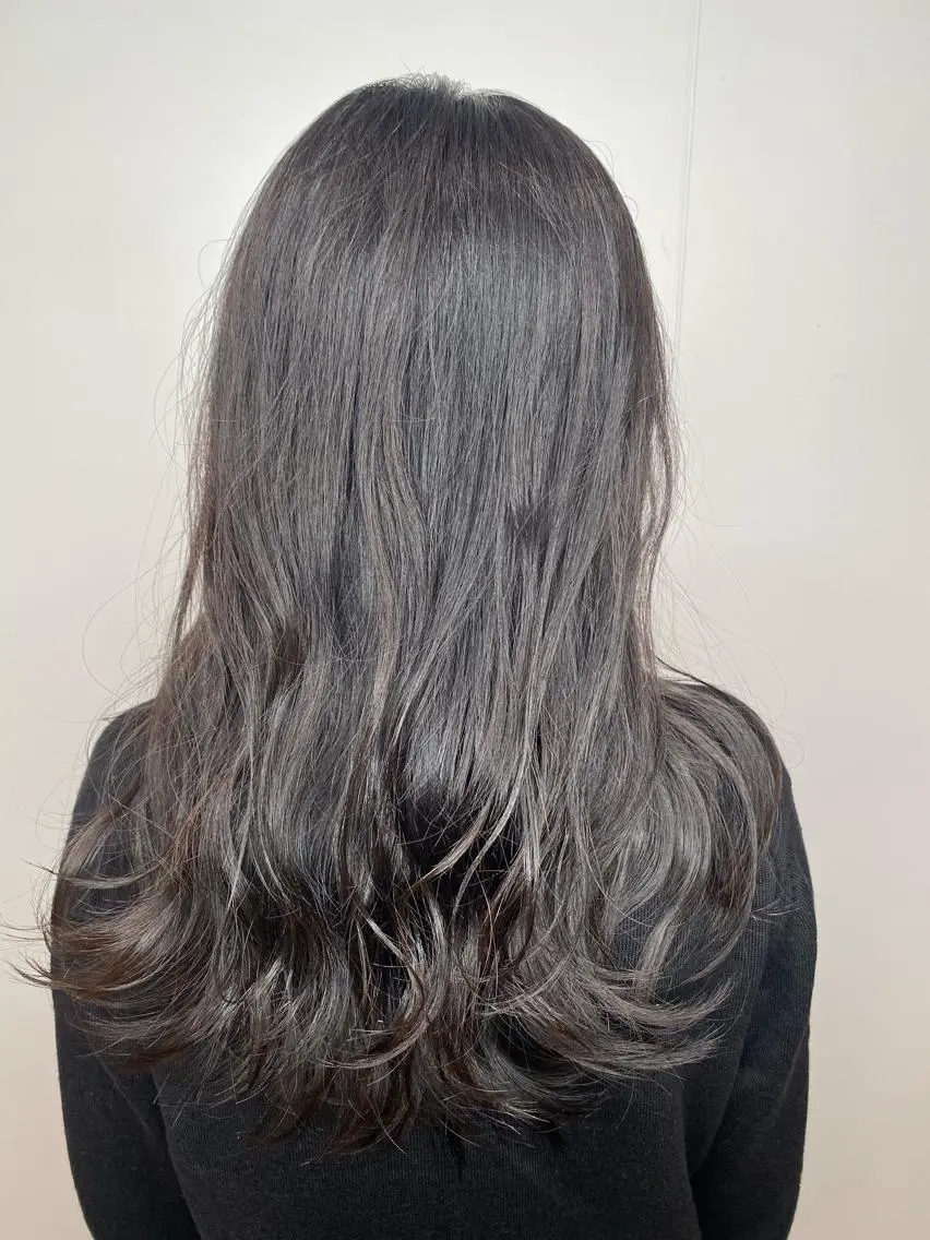 セミロング カラー デザインカラーウルフ 宙也のヘアスタイル