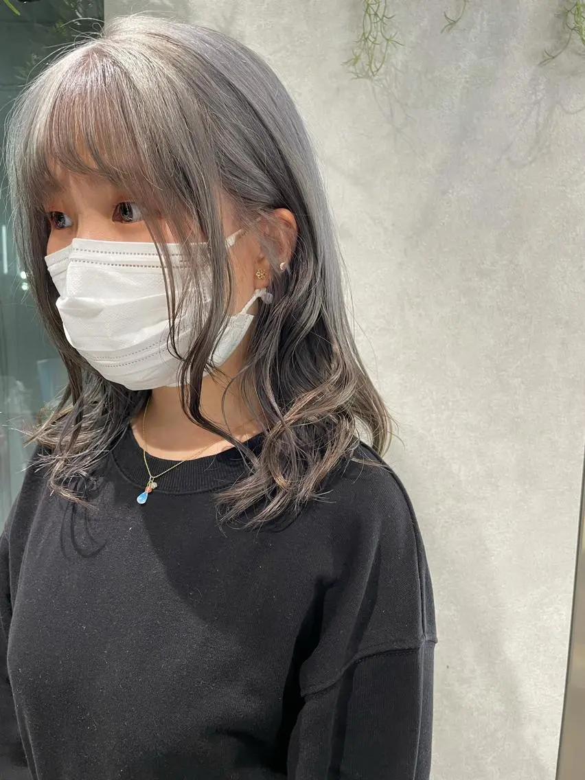 セミロング カラー ブリーチ グラデーションカラー ヘアカラー ナチュラル透明感🌱 小山美樹子のヘアスタイル