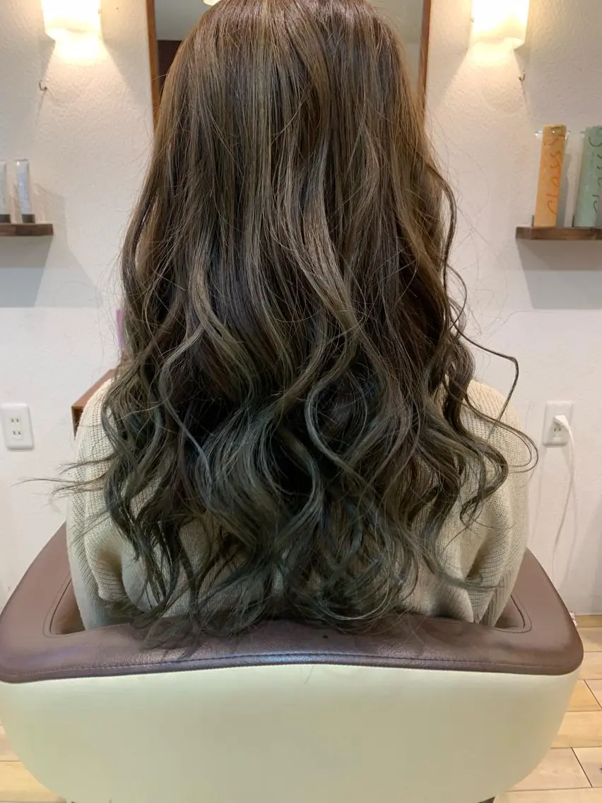 ロング 脇坂 誠也のヘアスタイル
