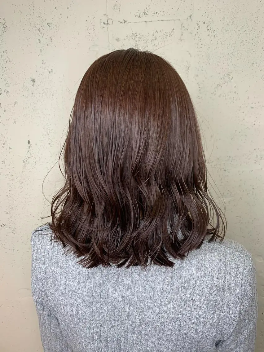 ミディアム カラー 透明感ハイトーン🦄 キラ🌈のヘアスタイル