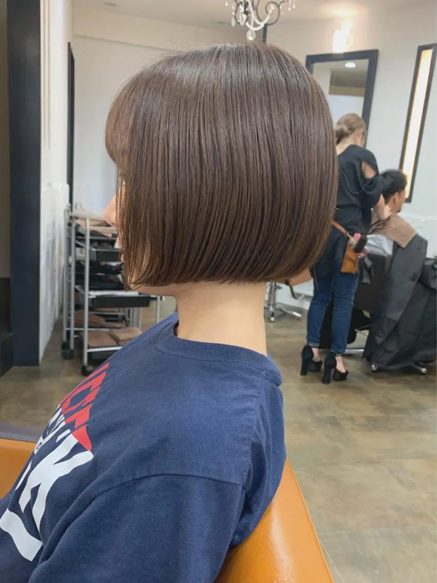 ショート カラー ベージュカラー カット ヘアカラー トリートメント 矢野 晃平のヘアスタイル