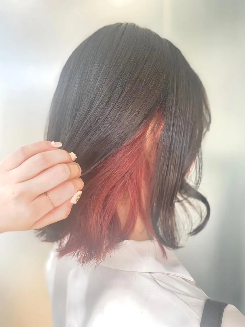 ミディアム ヘアカラー 🩰 艶髪美髪 shiori🫧のヘアスタイル