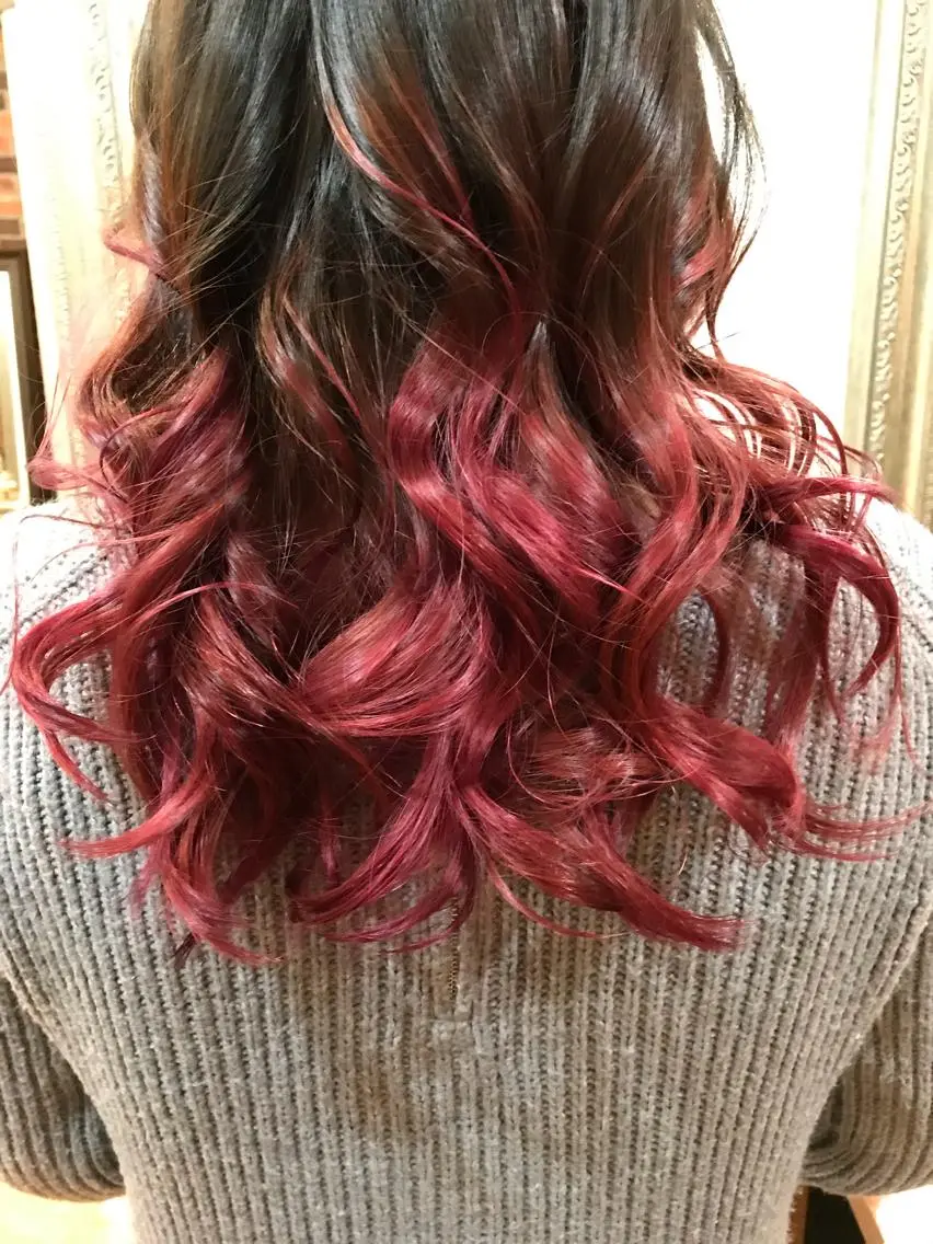 ロング カラー グラデーションカラー ピンクカラー ローズカラー カット ヘアカラー 福井 稜平のヘアスタイル