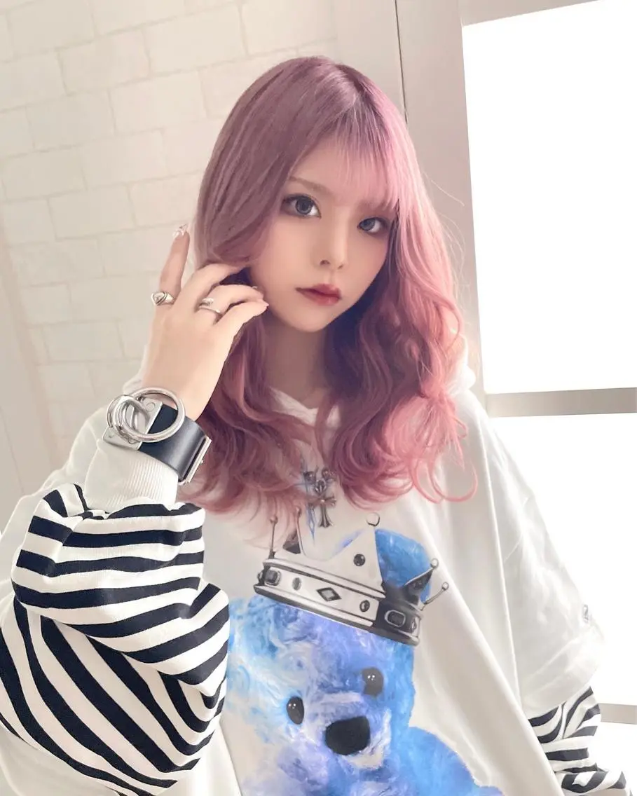 セミロング カラー ベージュカラー ブリーチ ピンクカラー ピンクベージュ ヘアカラー トリートメント レイヤー/ウルフ ハイトーンhiroのヘアスタイル
