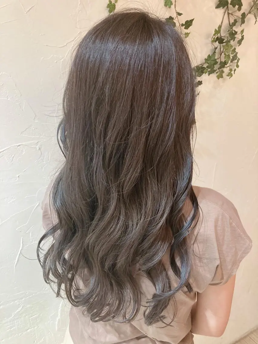 ロング カラー シマダ アユミのヘアスタイル