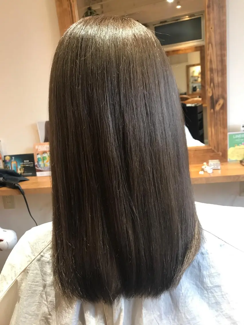 セミロング カラー 髪質改善×矯正🫧 韓国ヘアasamiのヘアスタイル