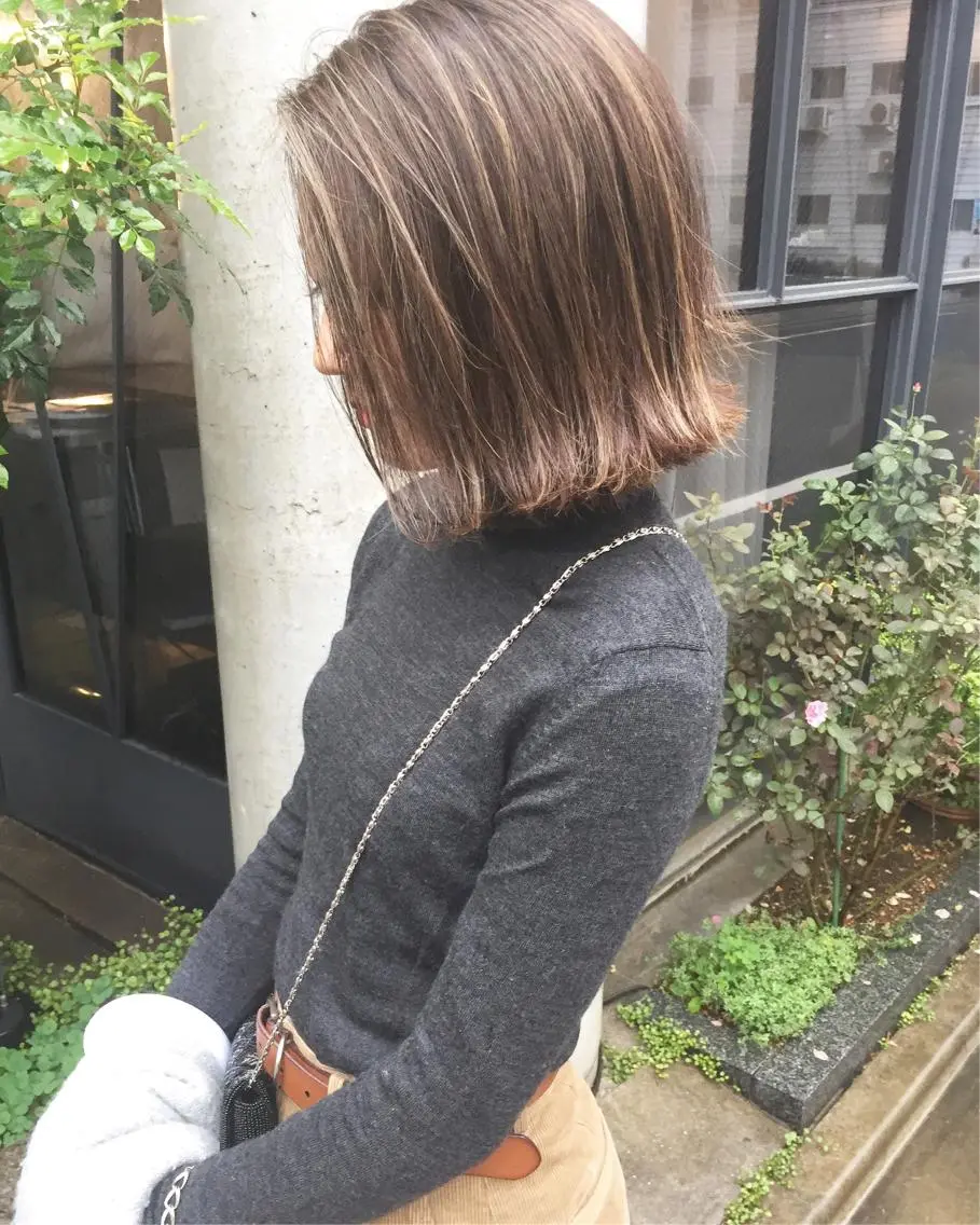 ショート カラー パーマ ヘアアレンジ メンズ キッズ ネイル マツエク・マツパ メンズハイライト グレージュ ハイライトカラー 外国人風カラー ハイライト 顔まわりレイヤー× 韓国ヘアオタベシンヤのヘアスタイル