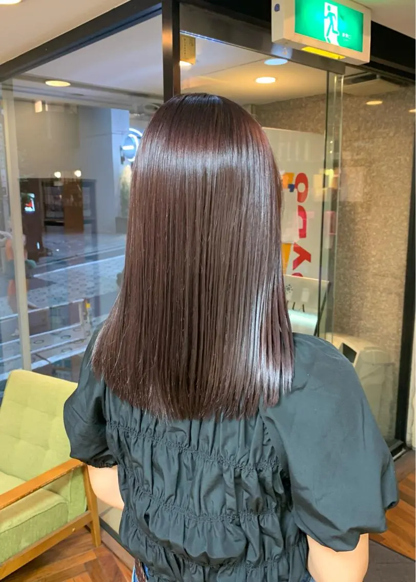 ミディアム カラー ブリーチ ブラウンカラー ラベンダーカラー ラベンダーブラウン ブリーチなしカラー 矢野 晃平のヘアスタイル