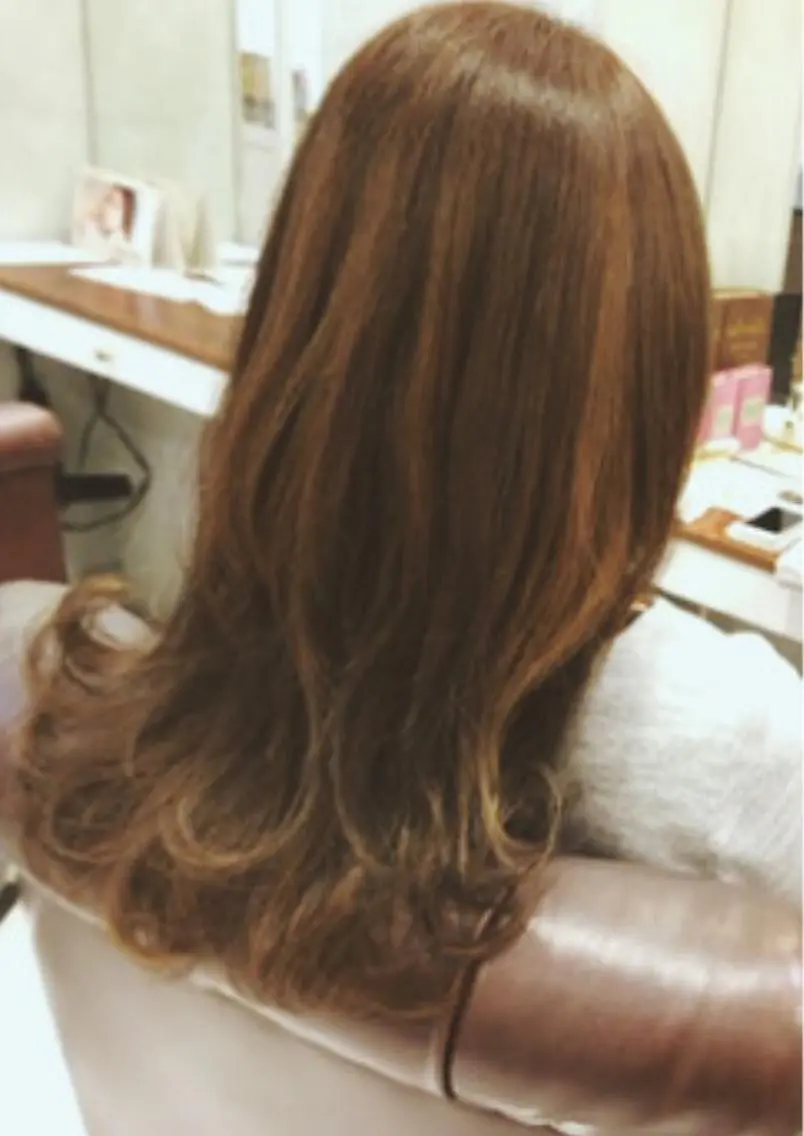 ロング カラー イルミナカラー メッシュ ブリーチカラー🌈 嘉名 真樹のヘアスタイル