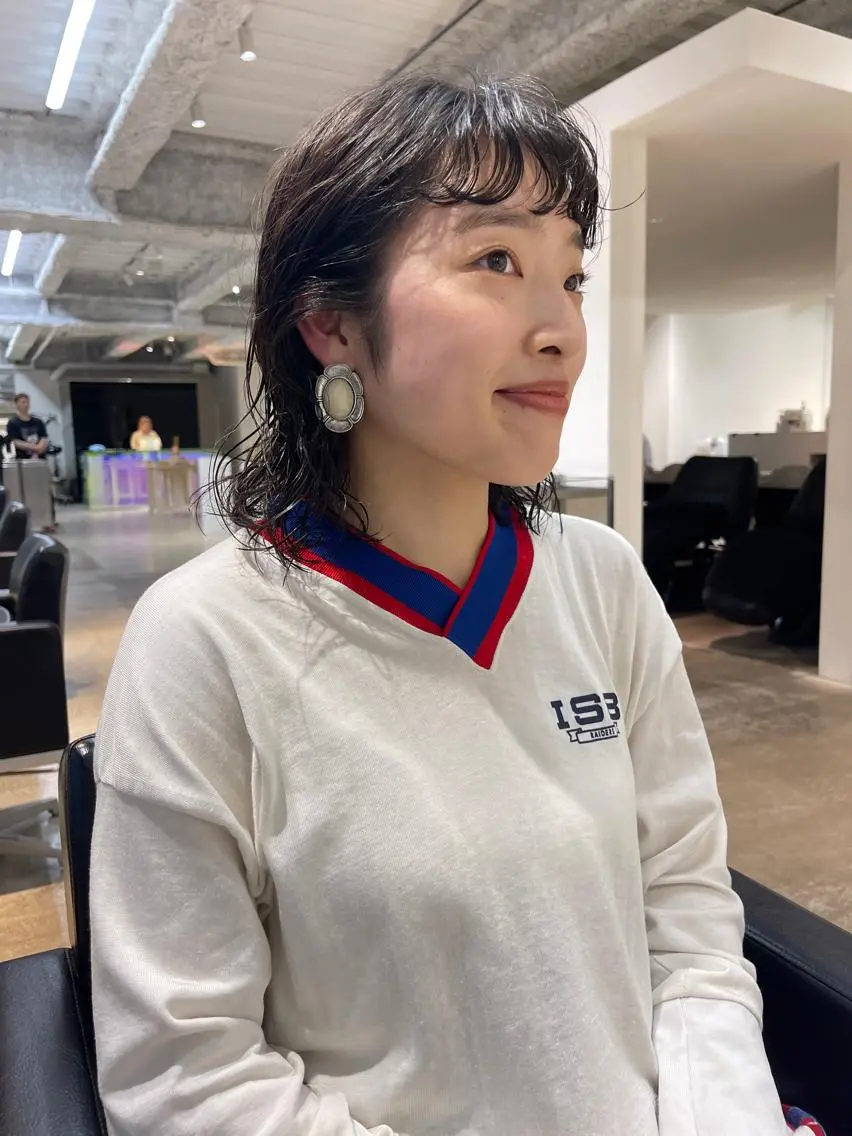 ミディアム パーマ oma　袮次金 鈴香のヘアスタイル