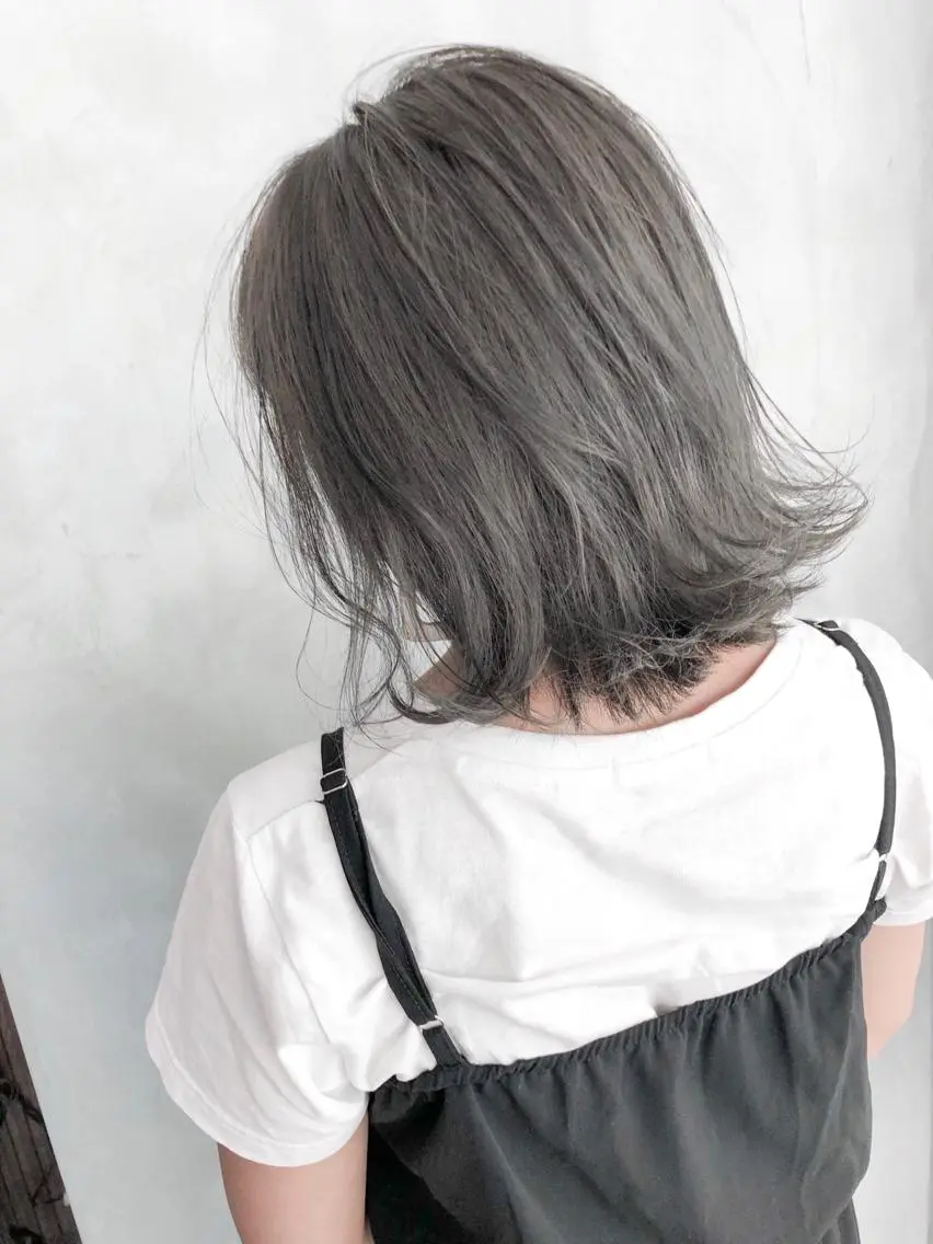 ミディアム カラー パーマ ヘアアレンジ グレージュ カット ヘアカラー トリートメント TOMO GEEKS代表のヘアスタイル