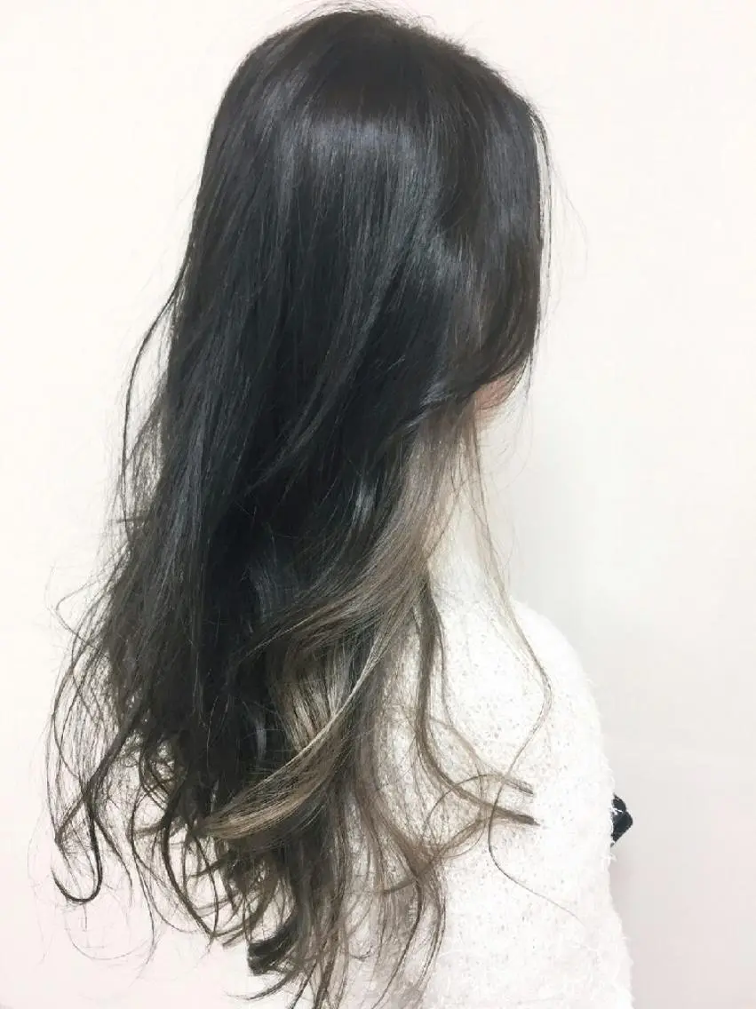 ロング カラー セミロング ブリーチ インナーカラー 【Sweep】おじま のぞみのヘアスタイル