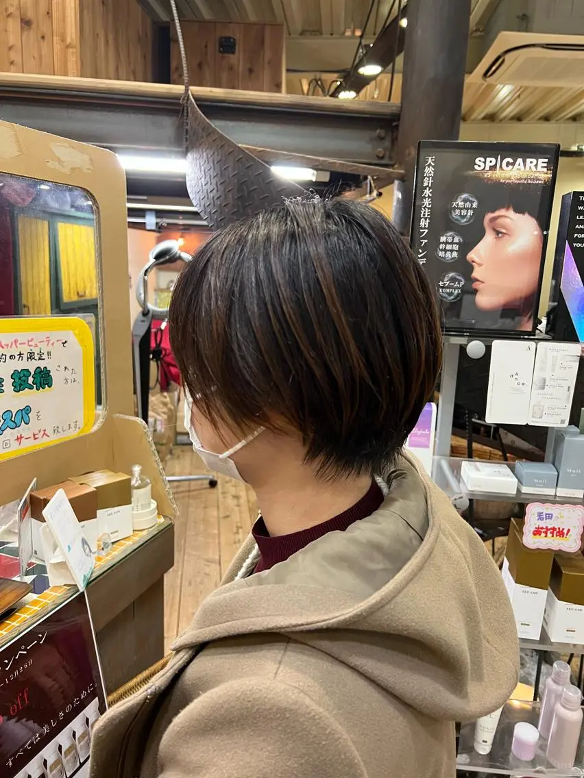 ショート カラー ハイライトカラー ハイライト ショートヘア 「sumi」 AMIのヘアスタイル