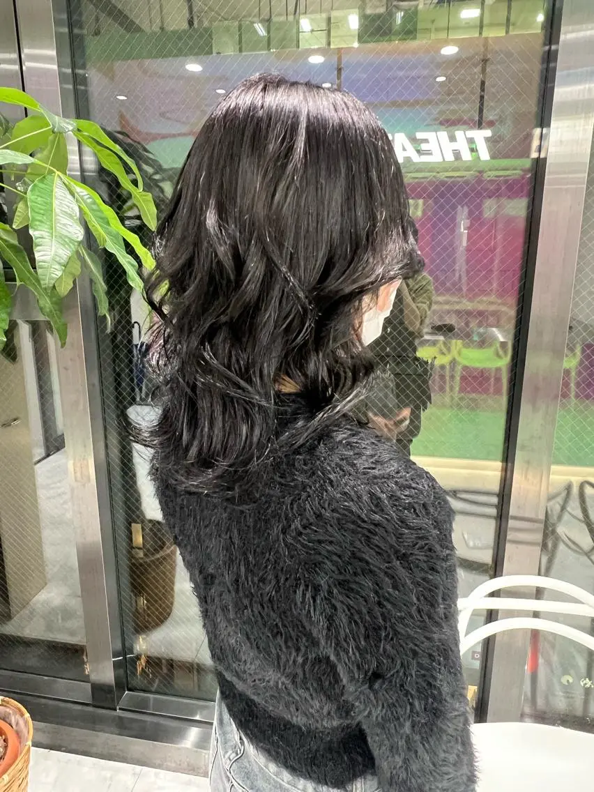 ミディアム カラー パーマ ヘアアレンジ メンズ キッズ ネイル マツエク・マツパ アイブロウ KANAMI 🌏のヘアスタイル