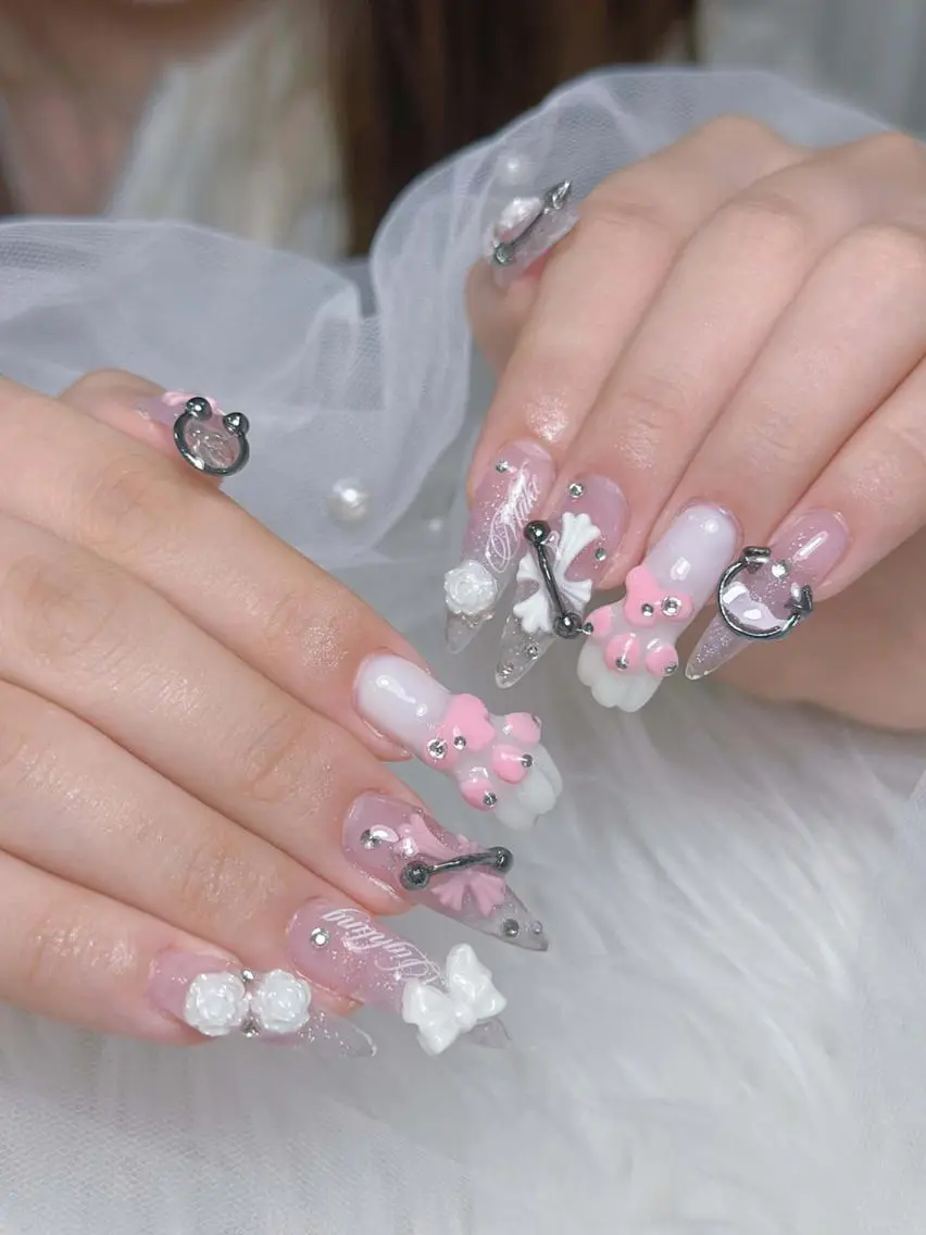 ロング カラー グラデーションカラー 韓国風ヘア ハンドネイル Bling Salonのネイルデザイン