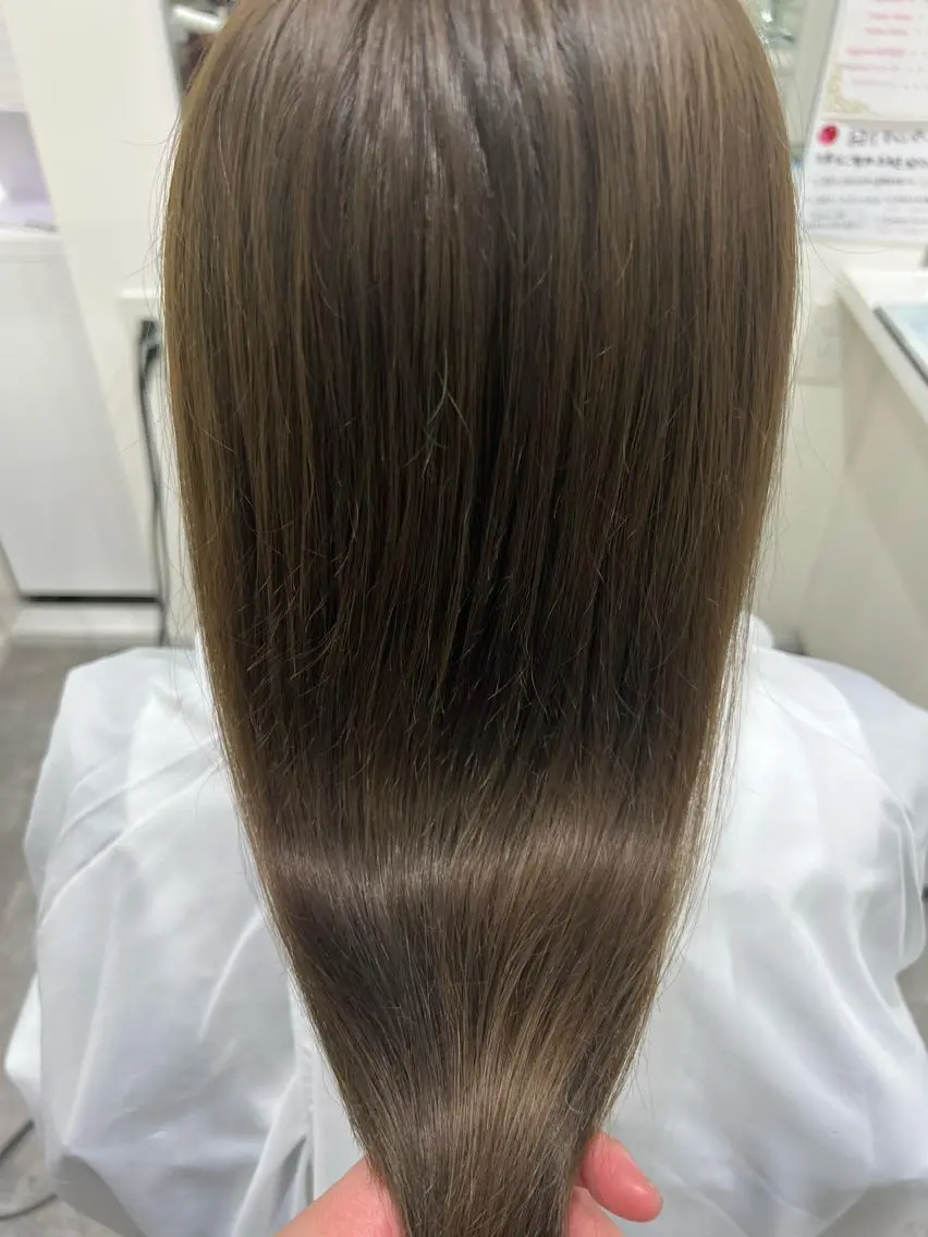 ロング カラー カット ヘアカラー トリートメント Adachi Fujikoのヘアスタイル