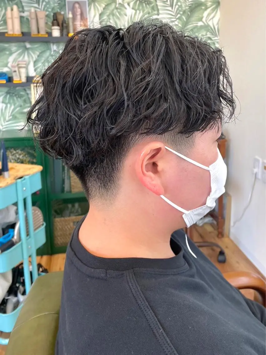 ショート メンズ カット レイヤーカット/透明 感カラー🩵中村友美のヘアスタイル