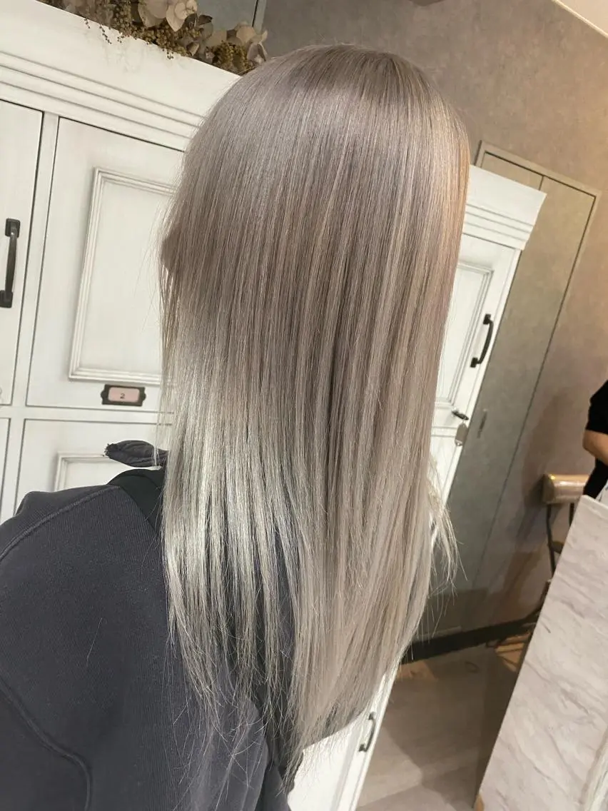 ロング ヘアカラー トリートメント PANDOLA あゆり🦋のヘアスタイル