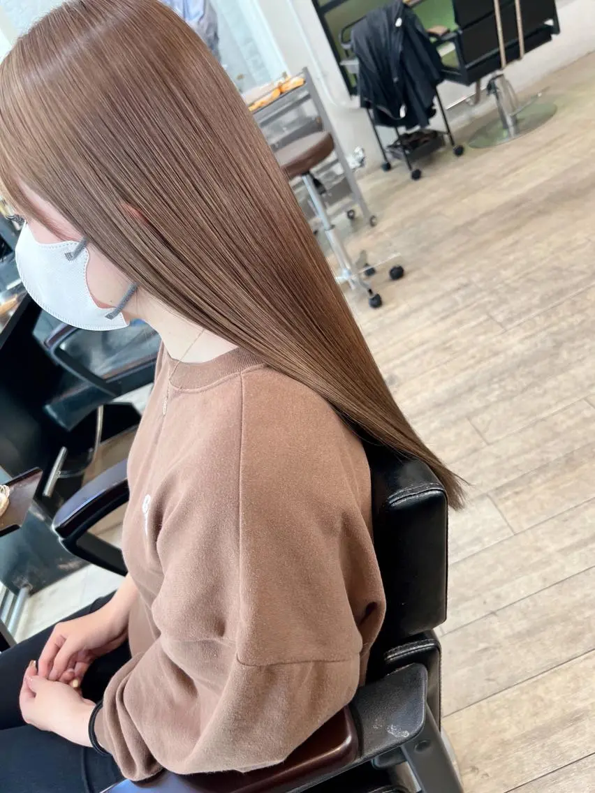 ミディアム ヘアカラー トリートメント 髪質改善美髪特化 ルイス奈良のヘアスタイル