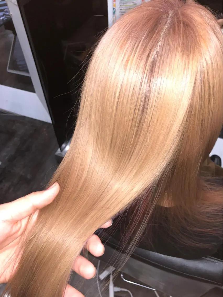 & kuのヘアスタイル