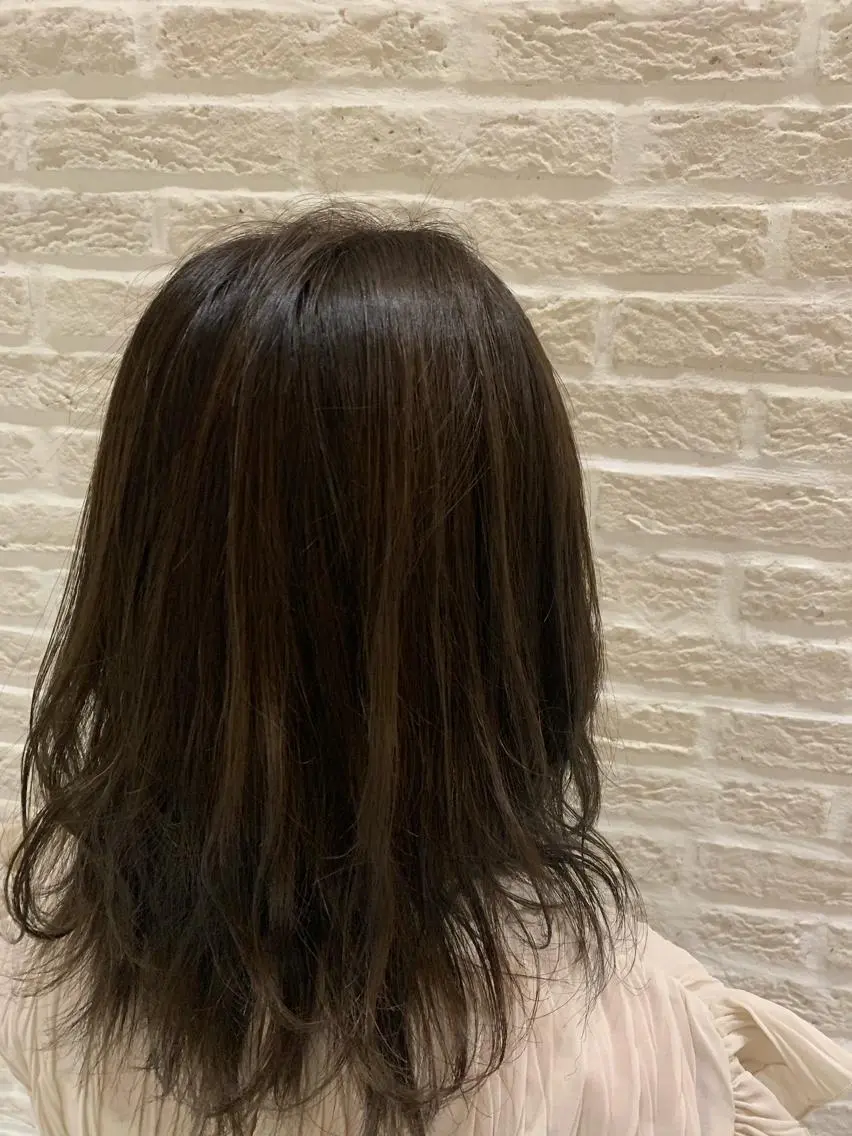 ミディアム カラー ✄折橋 彩花🐶🍑のヘアスタイル